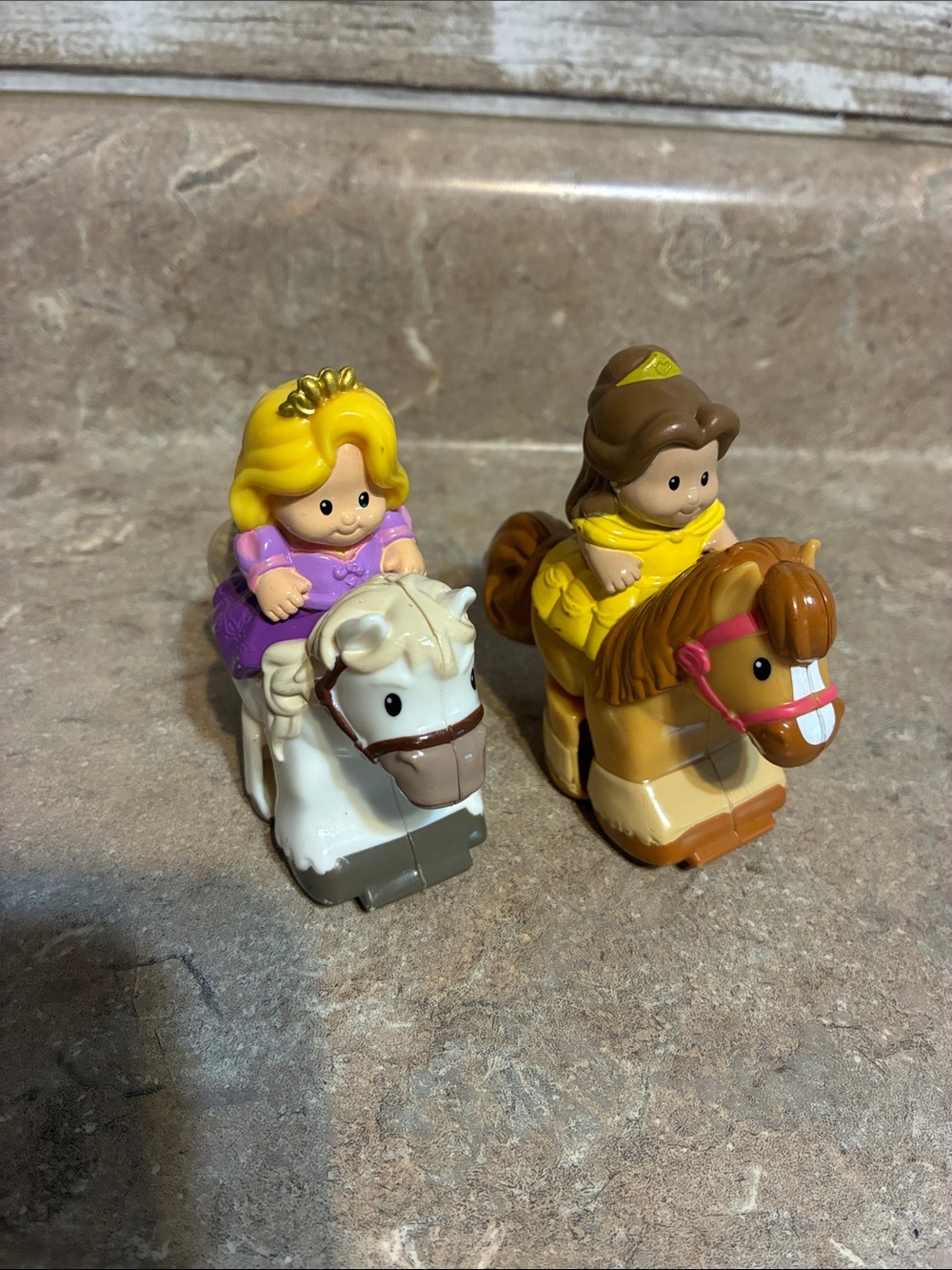 Little People Klip Klop Belle and Rapunzel